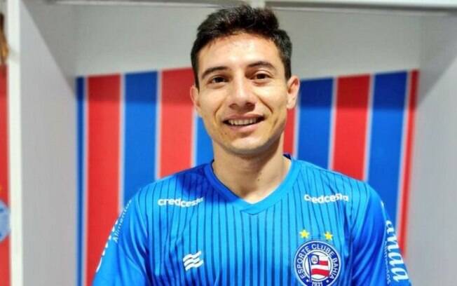 Dois dias depois do Juventude, Bahia oficializa empréstimo de Óscar Ruiz