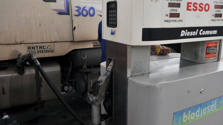 Governo e estados fecham acordo do subsídio ao diesel importado