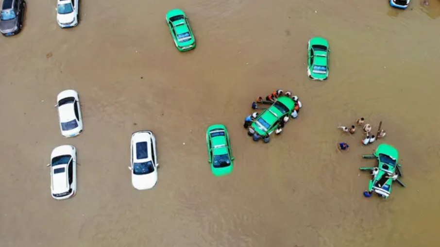 Inundações afetam região sudoeste e noroeste da China