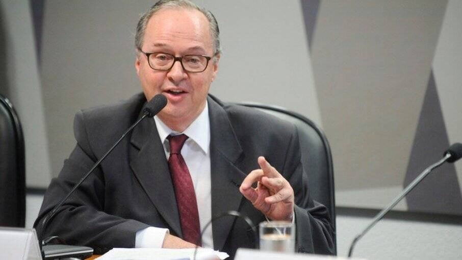 O diplomata brasileiro Cesário Melantonio Neto