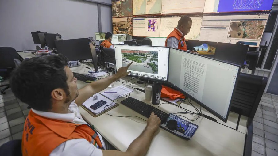 Municípios podem solicitar recursos da Defesa Civil Nacional Municípios podem solicitar recursos da Defesa Civil Nacional
