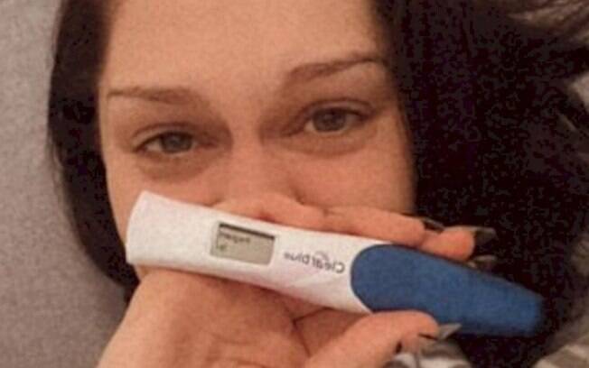 Jessie J usa as redes sociais para contar que sofreu um aborto