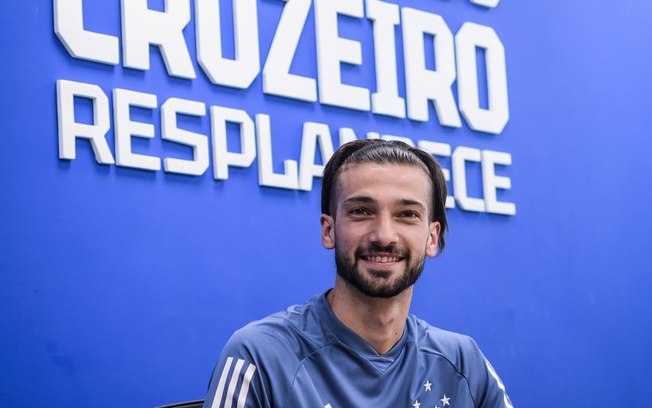 Cruzeiro anuncia a contratação do atacante argentino Lautaro Díaz