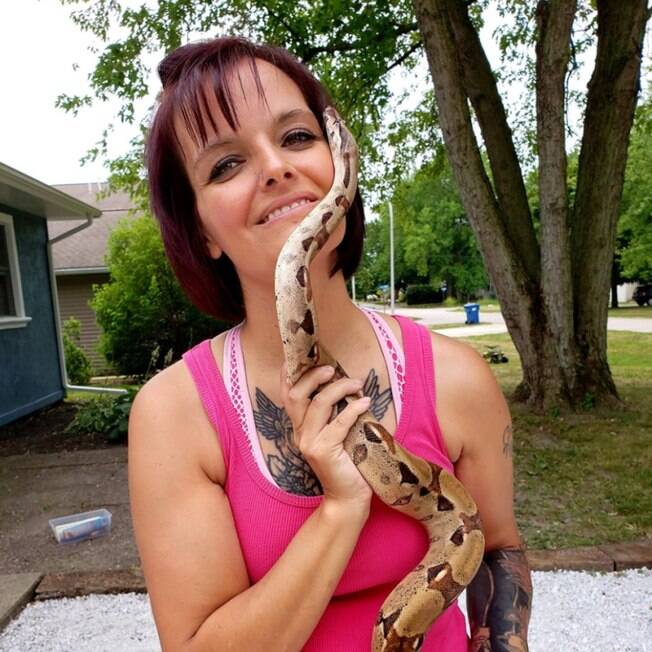Em seu perfil no Facebook é possível ver que Laura Hurst era uma fã de cobras