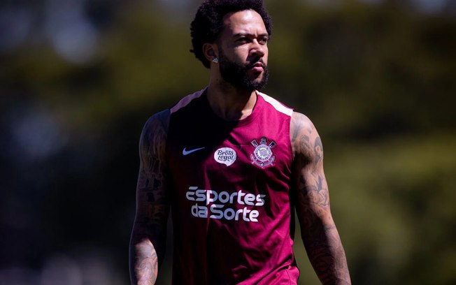 Memphis Depay não joga mais pelo Corinthians