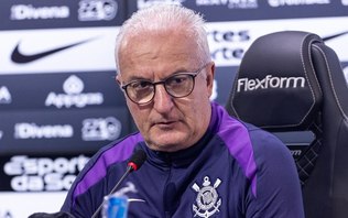 Dorival fala sobre Memphis Depay: Pode evoluir muito aqui