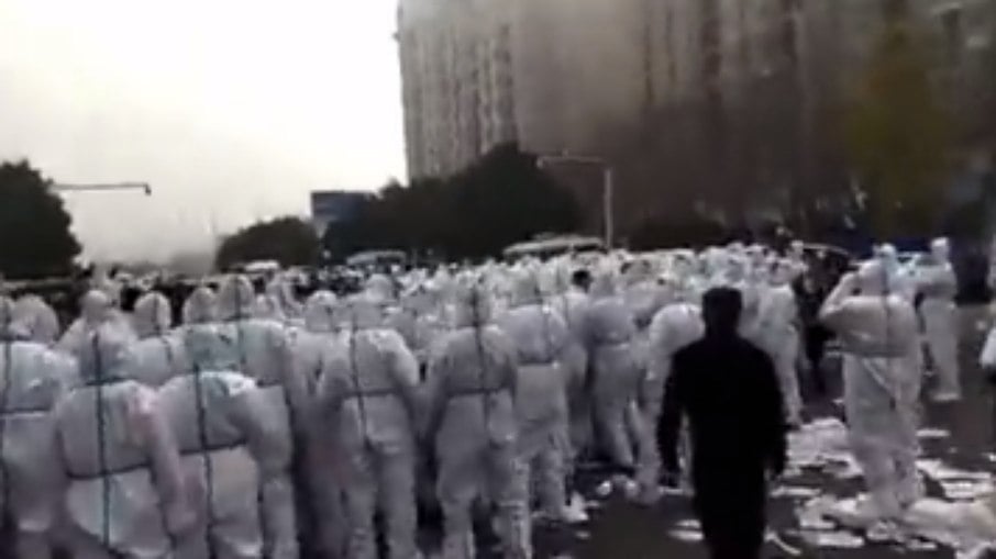 Trabalhadores da Foxconn protestam na China