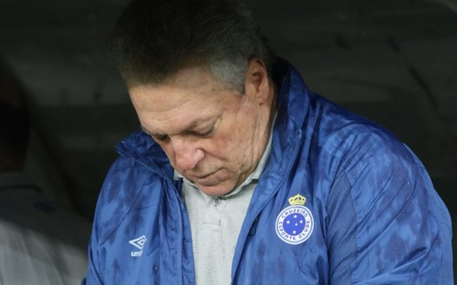 Abel Braga cobra Cruzeiro por atraso no pagamento de R$ 800 mil