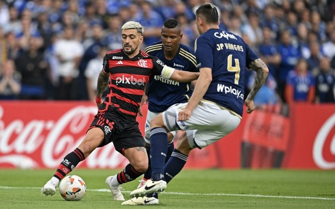 Flamengo abre o placar, mas empata com Millionários na Libertadores