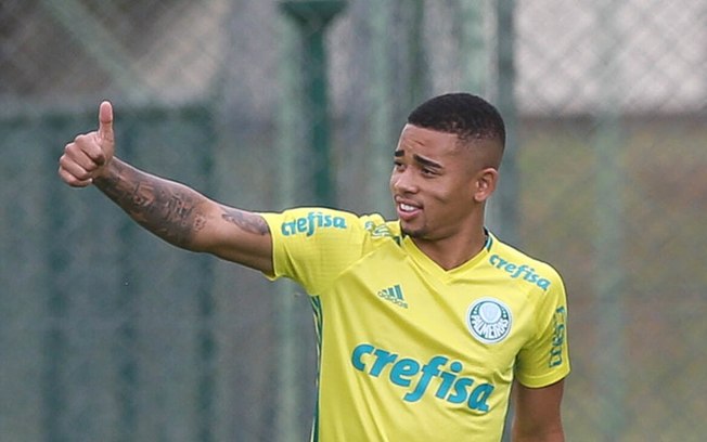 Gabriel Jesus foi anunciado pelo Barcelona