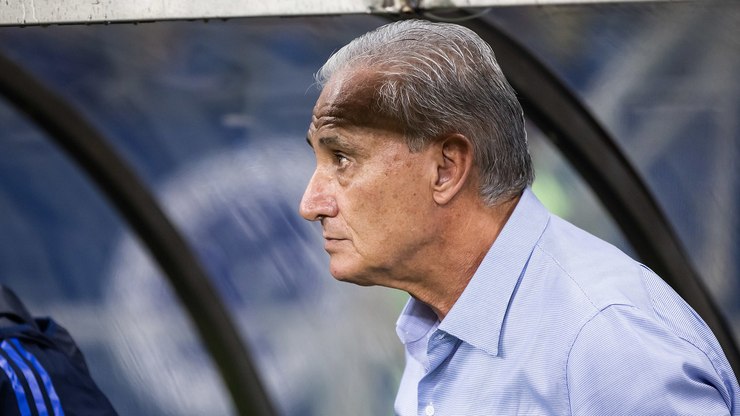 Incomodado? Tite abre o jogo sobre protesto da torcida