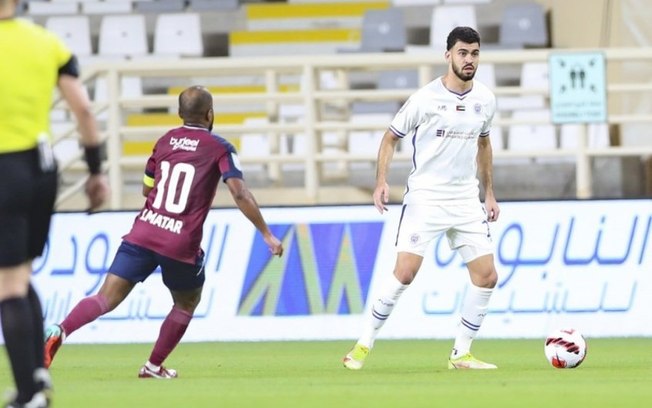 Glauber, ex-zagueiro do Botafogo, encerra temporada com mais um gol com a camisa do Al Nasr