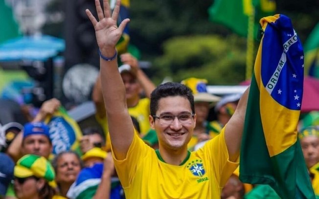 Deputados de Brasília participam do ato de Bolsonaro na Paulista: “Comparem com o do Lula”