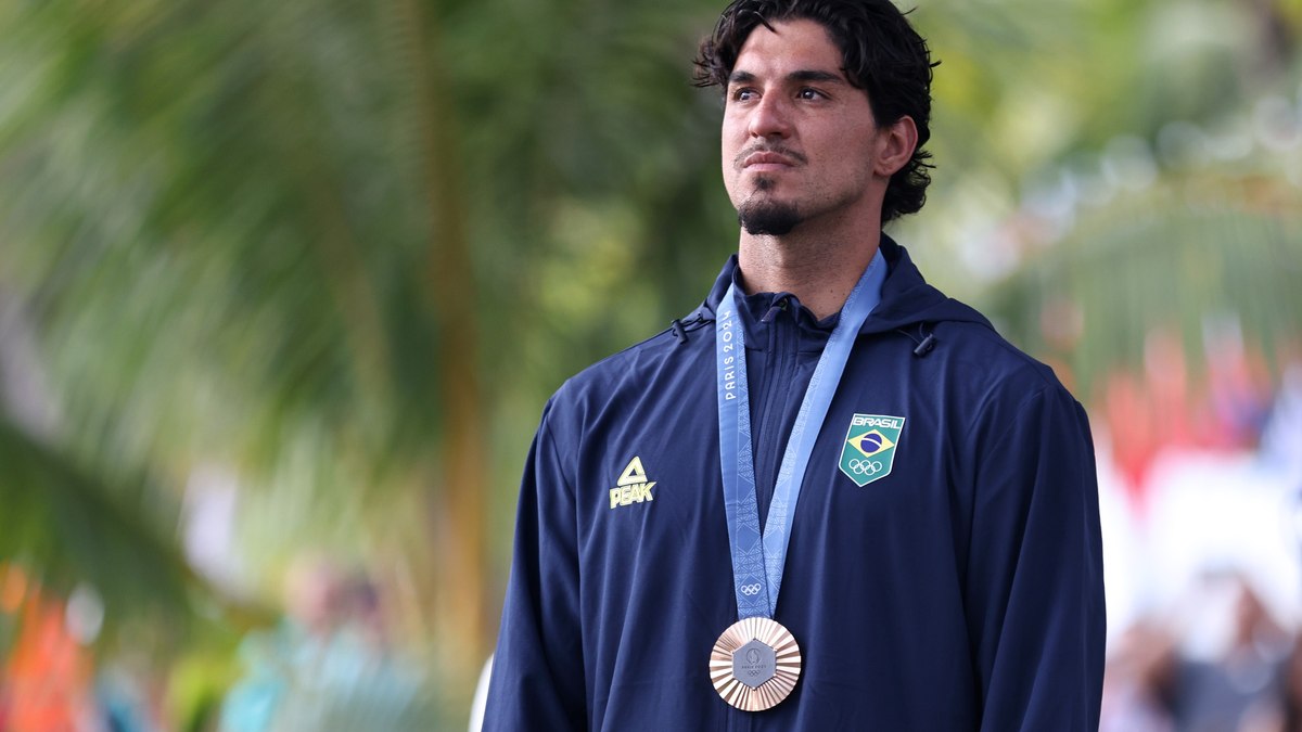 'Mais justo', diz Gabriel Medina sobre o uso de piscina de ondas no surfe