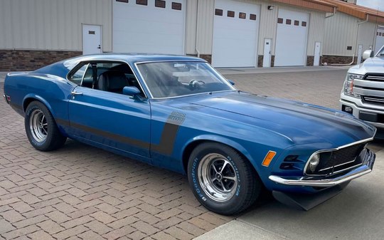 Garoto de 12 anos faz acordo e herda raro Mustang Boss 302