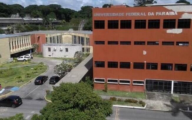 Fachada da Universidade Federal da Paraíba.