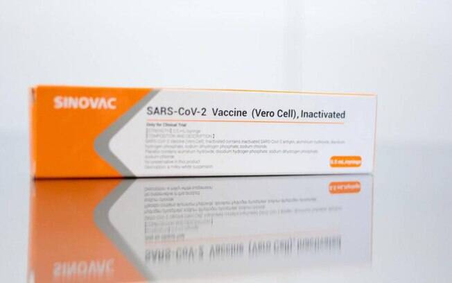 Vacina produzida pelo laboratório Sinovac em parceria com o Instituto Butantan