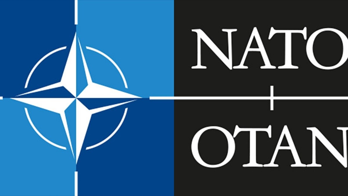 Formada em 4 de abril de 1949, a Otan representa um sistema coletivo de defesa em que os países membros concordam em se apoiar mutuamente em caso de  ataque por qualquer entidade externa à organização.