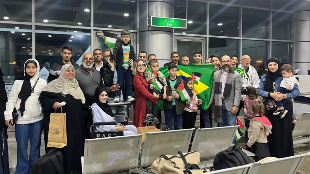 Terceiro grupo de brasileiros repatriados de Gaza