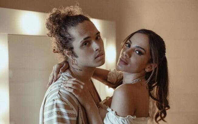 Vitão confirmou que possui um affair com a cantora Anitta
