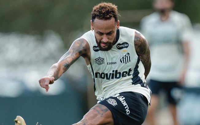 Neymar durante aquecimento do Santos 