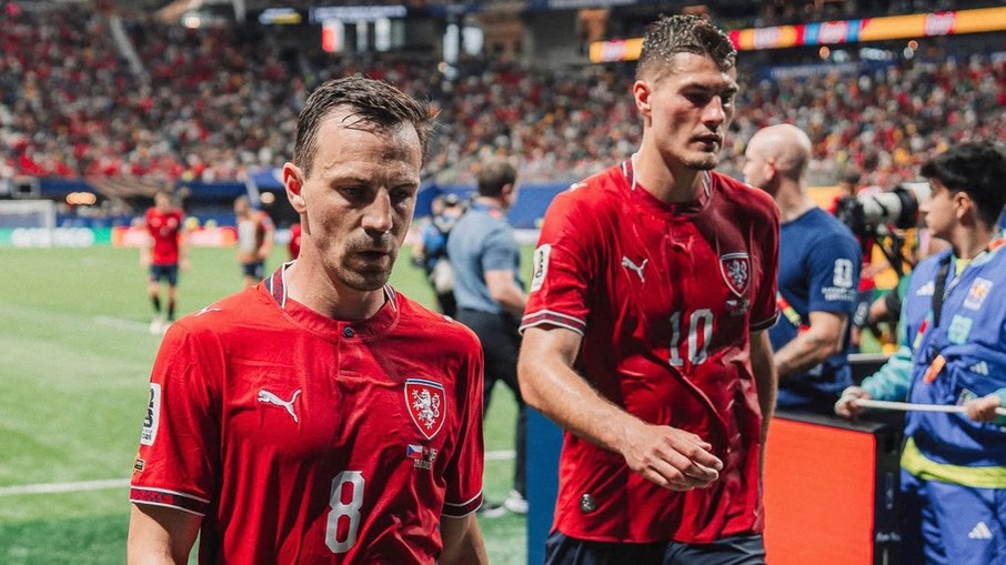 República Tcheca precisa furar defesa mexicana que não sofreu gols até o momento República Tcheca precisa furar defesa mexicana que não sofreu gols até o momento