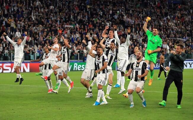 Jogadores da Juventus comemoram classificação à final