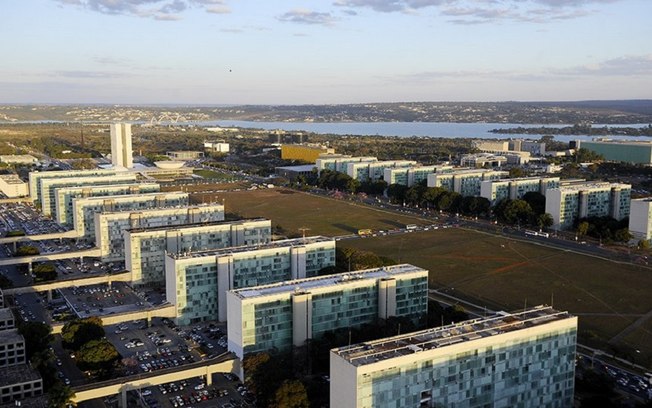 Concursos vão abrir mais de 5,8 mil vagas no governo federal