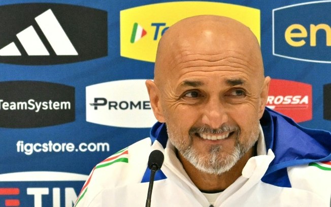 O técnico da seleção da Itália, Luciano Spalletti, durante entrevista coletiva em Roma