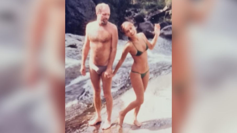Cissa Guimarães compartilha foto com ex-marido em cachoeira Cissa Guimarães compartilha foto com ex-marido em cachoeira