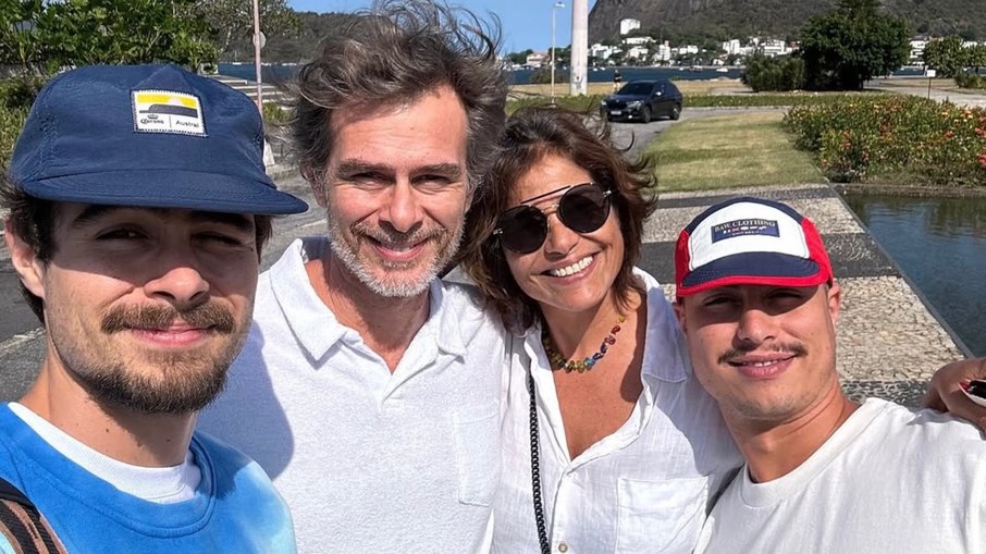 Rafael Vitti, João Vitti, Francisco Vitti e Valéria Alencar Rafael Vitti, João Vitti, Francisco Vitti e Valéria Alencar