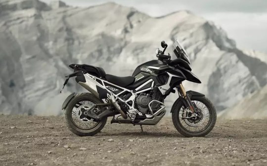 Triumph Tiger 1200 2027 evolui para linha 2027 e ganha potência