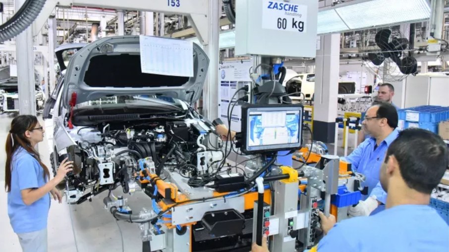 VW demite mais de 500 funcionários no mundo alegando má conduta