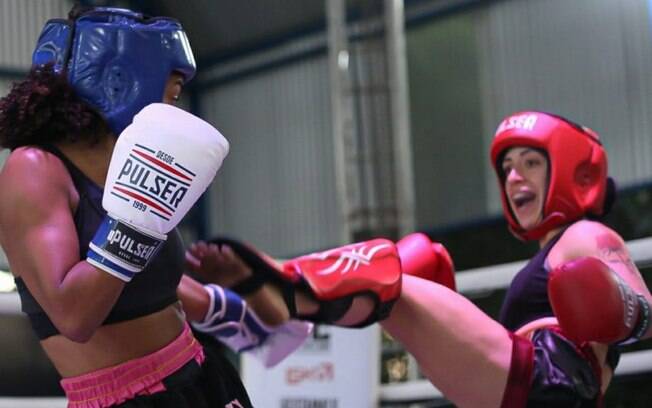 Representando a Família Fight, Karen Tavares cita apoio em retorno vitorioso no Strike K1 Kickboxing