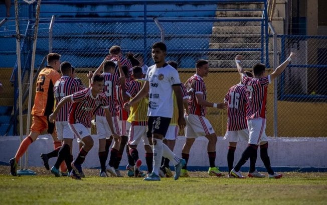 Sub-20 do São Paulo vence o Araçatuba pelo Paulista e se aproxima de classificação