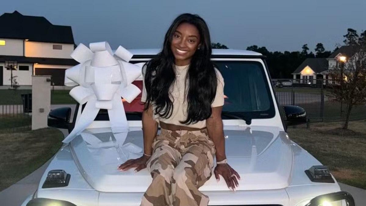 Novo carro da Simone Biles é um Mercedes-Benz