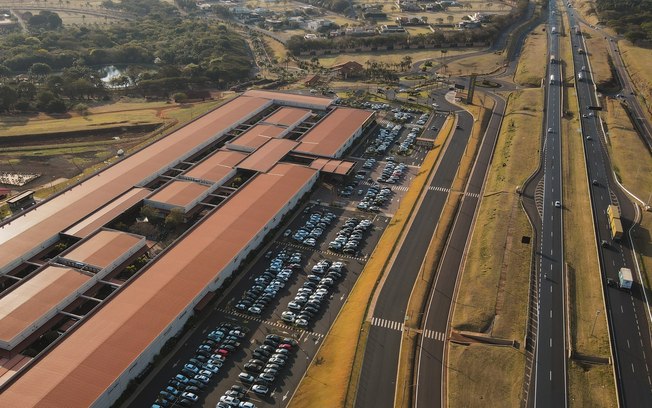 Santa Maria Outlet fecha 1º ano acima das metas