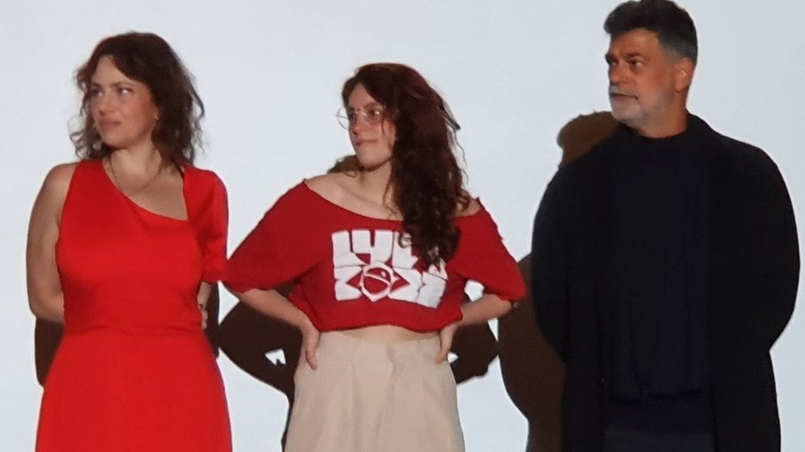 Karine Telles, Lara Tremouroux e Du Moscovis na exibição do longa Ela e Eu, no Festival de Cinema de Vassouras