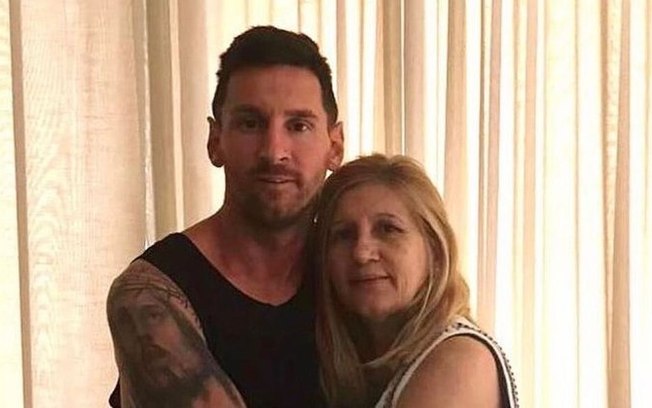 Mãe de Messi se pronuncia sobre ataque a mercado da família de Antonela