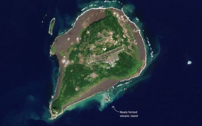 Imagens de satélite mostram ilha vulcânica crescendo no Japão
