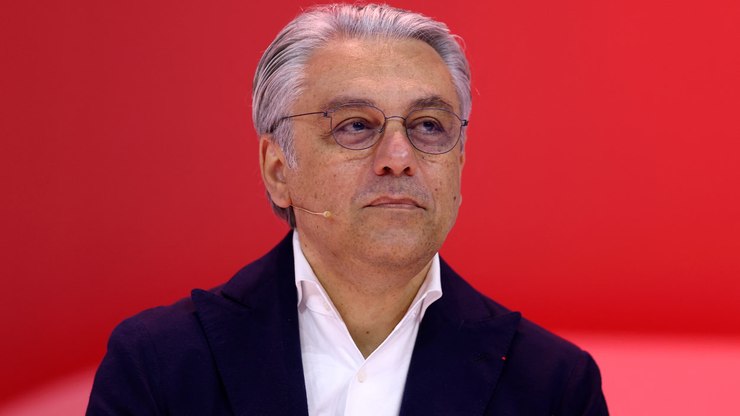 CEO%20da%20Renault%20renuncia%20ao%20cargo%20e%20mudar%C3%A1%20de%20empresa