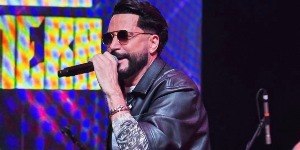 Latino substitui Zezé Di Camargo em especial de Ano Novo do SBT