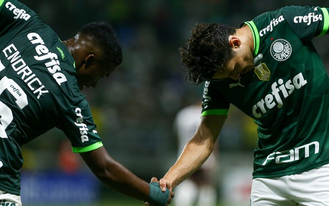 Veiga revela a instrução de Abel que resultou em gol do Palmeiras