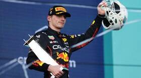 Verstappen vence na Espanha e assume liderança