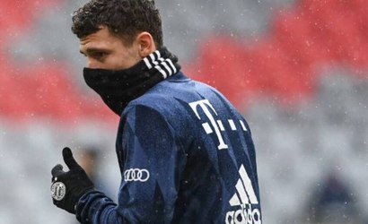 Pavard foi flagrado dirigindo bêbado após vencer o Barça