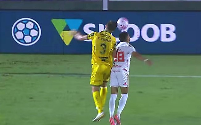 Bruno Gomes durante a derrota do Inter para o Mirassol