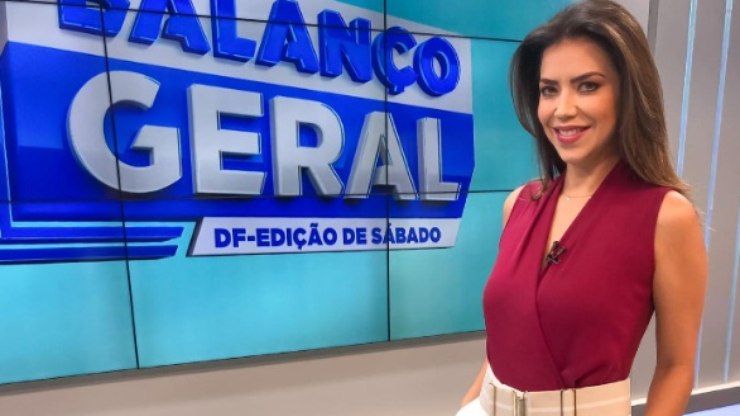 Rep%C3%B3rter%20pede%20demiss%C3%A3o%20da%20Record%20ap%C3%B3s%2012%20anos