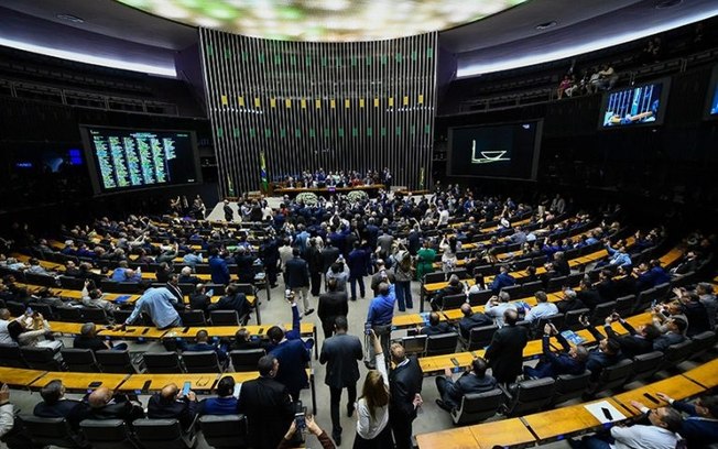 EC 136/2025 reduz precatórios e gera incertezas