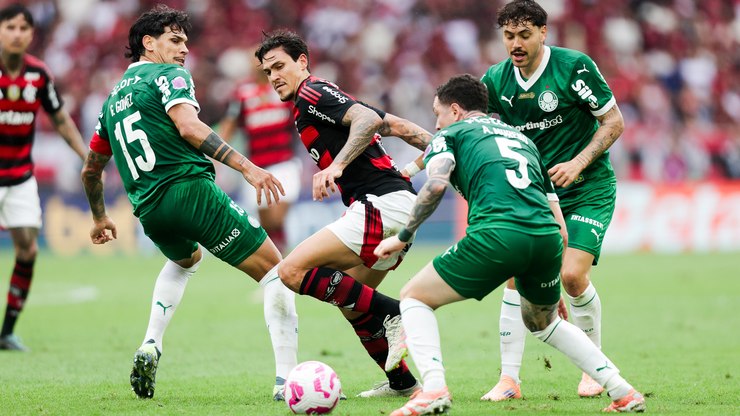As imagens de Flamengo 3 x 2 Palmeiras no Maracanã