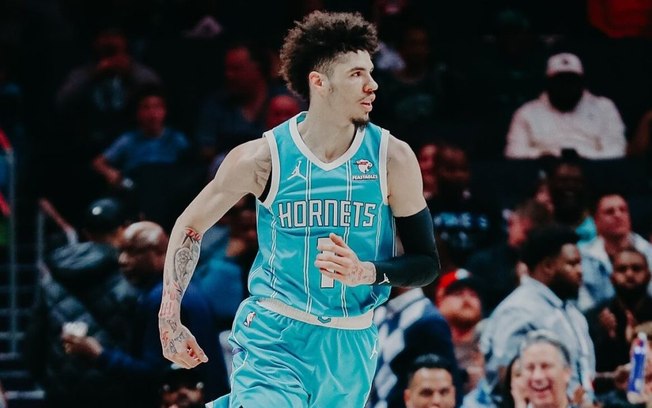 Lamelo vence batalha contra Tatum, Giannis tem atuação de gala e Warriors encerram série de derrotas Lamelo vence batalha contra Tatum, Giannis tem atuação de gala e Warriors encerram série de derrotas